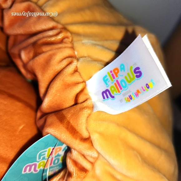 MAYA 🔄 CHANEL 🍦🧁 Mint Ice Cream & Cinnamon Roll Large Flip A Mallow ☆》NWT《☆ - Picture 11 of 11